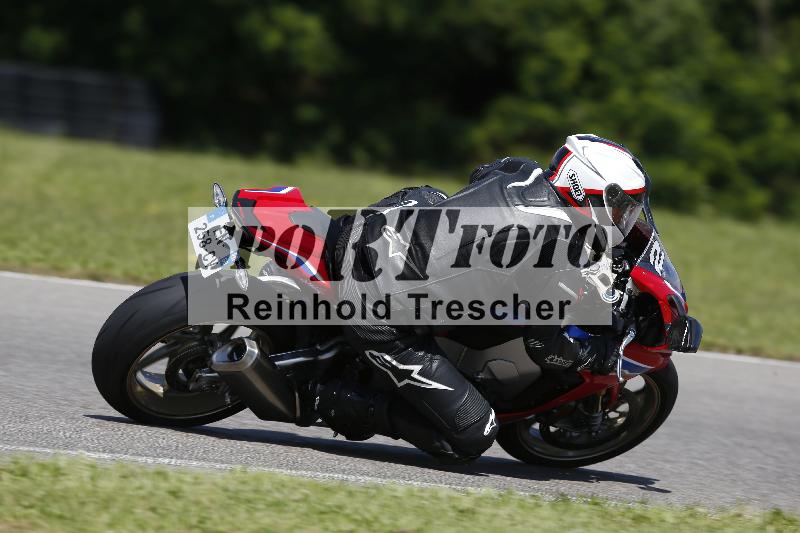 /Archiv-2024/29 12.06.2024 MOTO.CH Track Day ADR/Gruppe gelb/backside